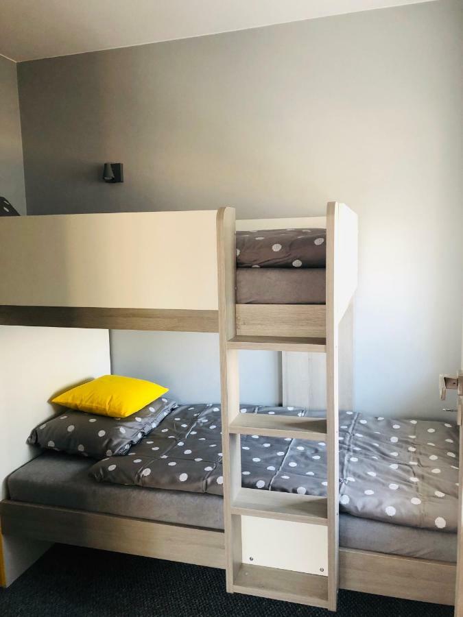 Apartament Elegance Yellow Rewal Ngoại thất bức ảnh
